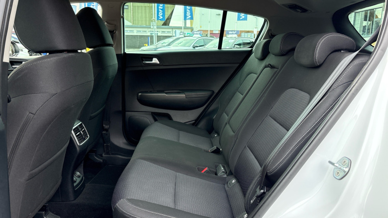 Kia Sportage 1.6 CRDi 48V ISG 2 5dr Diesel Estate